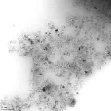 The resulting nanoparticles are high-quality and relatively uniform.