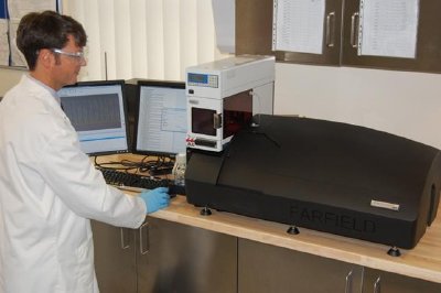 A Dual Polarisation Interferometer benchtop instrument with automated sample introduction.