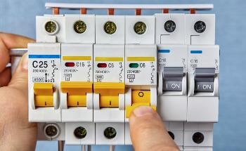 CircuitBreakers Spearhead Project: The Future of Maintenance-Free Circuit Breakers