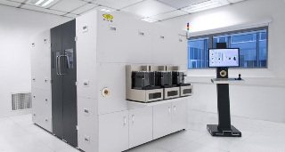 The HERCULES®NIL Fully-Integrated UV Nanoimprint Lithography Track Solution from EV Group