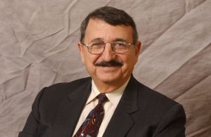 Regents Professor Wins 2007 Medal of Science for His Contributions in Nanotechnology