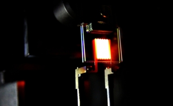 MIT Researchers Develop Nanophotonic Technology that Makes Incandescent Bulbs More Efficient